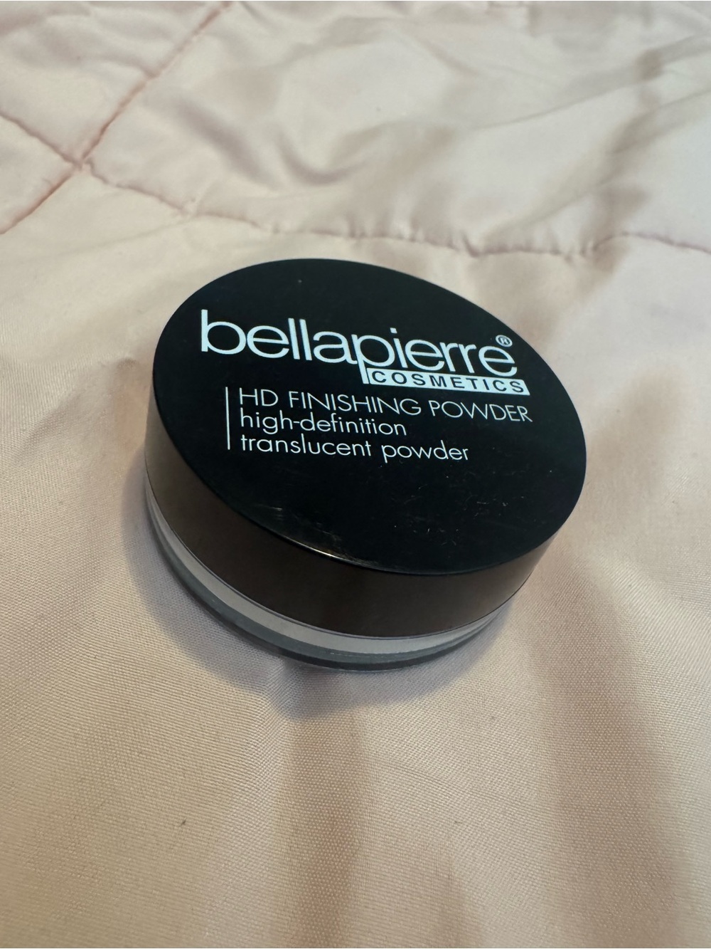 Bellápierre HD Finishing Powder High-Definition Translucent - Picture 4 of 11